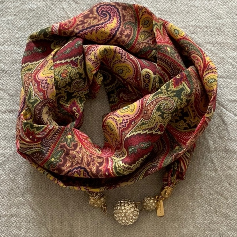 Euro Paisley Scarf magnetic Swarovski enclosure
